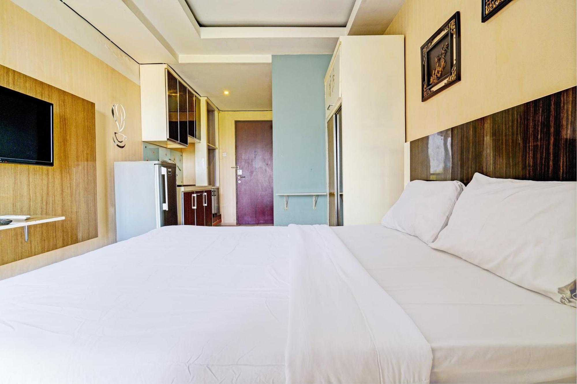 Oyo Life 93170 Apartement Gateway Cicadas By Mr Pro Bandung Exterior foto